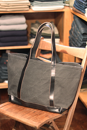 AGING CANVAS BASIC TOTE « store