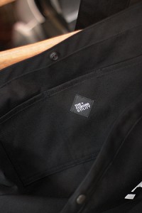 cb004-025-bk