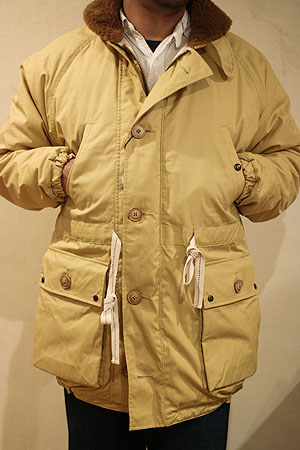 ナイジェルケーボン　VERY HEAVY JACKET YELLOW サイズ46